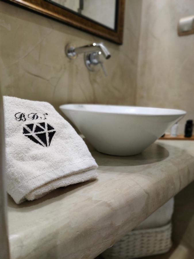 黑钻石套房住宿加早餐旅馆 Akrotírion 外观 照片